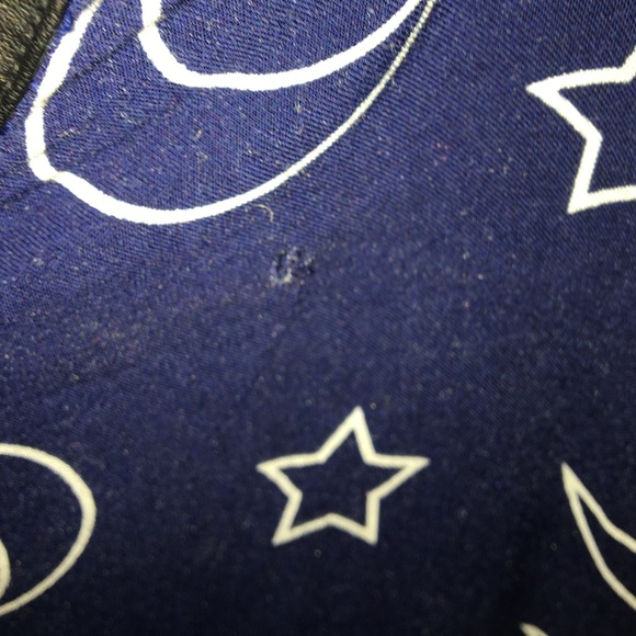 Button down - Picture 3 of 3