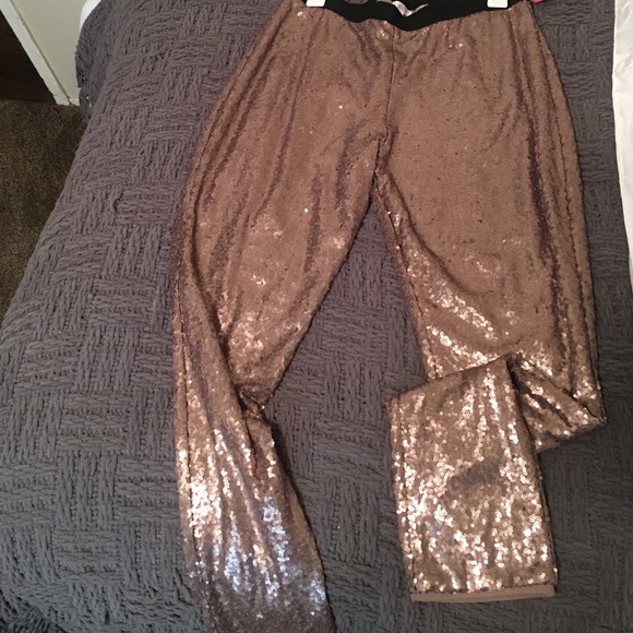 Sequence pants