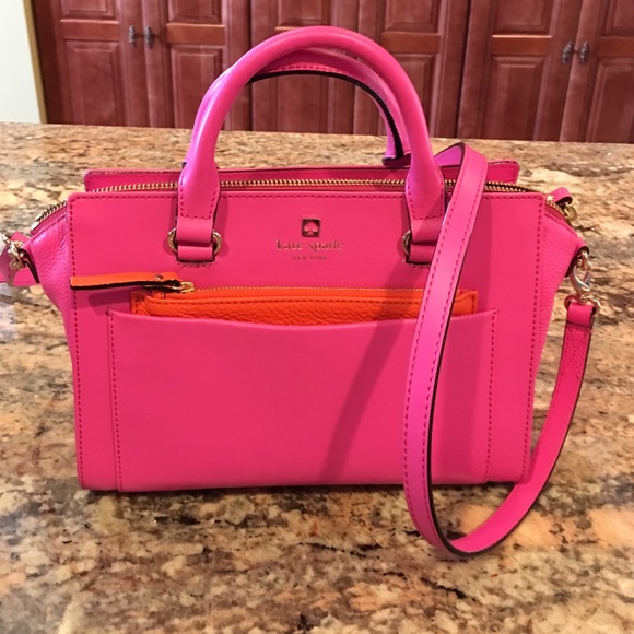 Like new authentic Kate Spade leather cross body