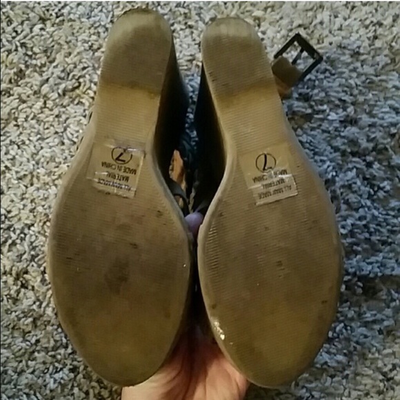 Wedges size 7 Beige suede - Picture 3 of 3