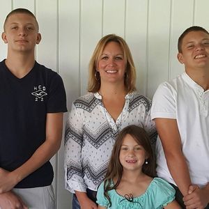 Meet your Posher, Holly