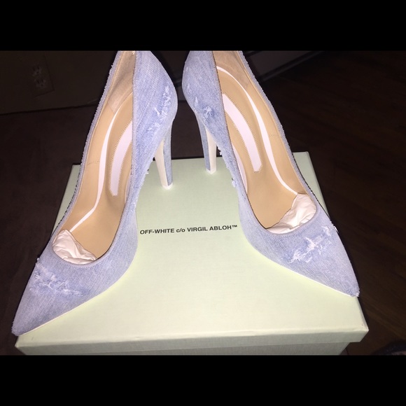 Off White C/O Virgil Abloh