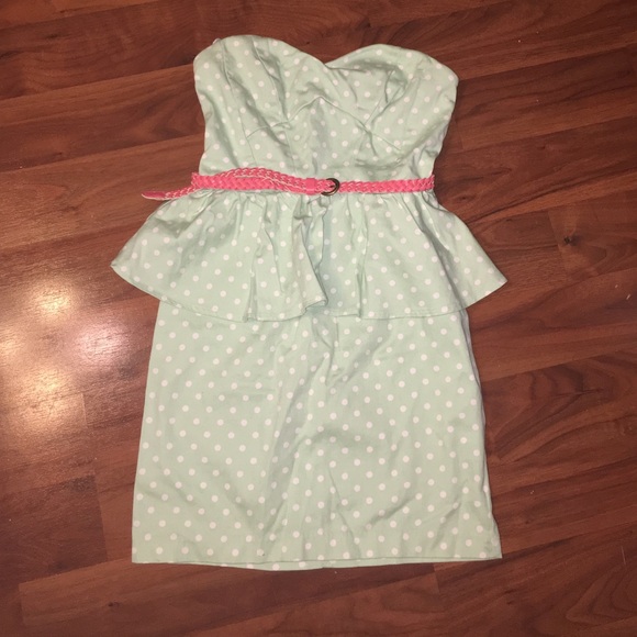CITY TRIANGLE / Peplum Polka Dot Strapless 👗