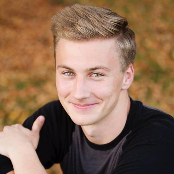 Meet your Posher, Nicholas