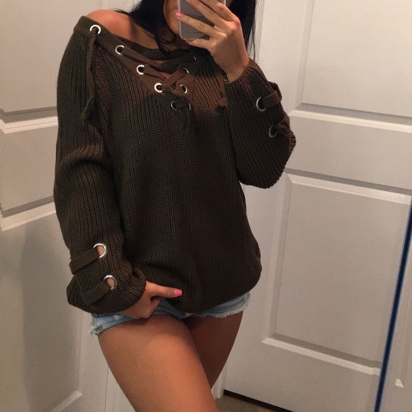 olive lace up Knit - Picture 2 of 2