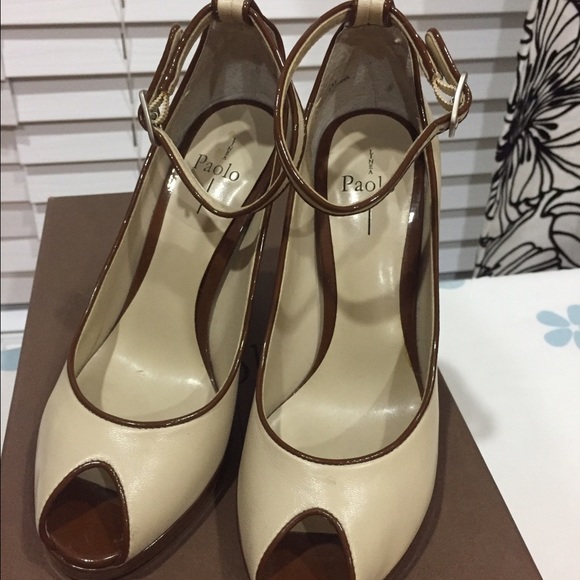 Linea Paolo Retro Leather Peep-Toe Pumps