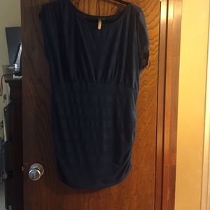 Dark blue/see through maternity shirt