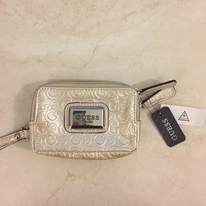 Guess wristlet