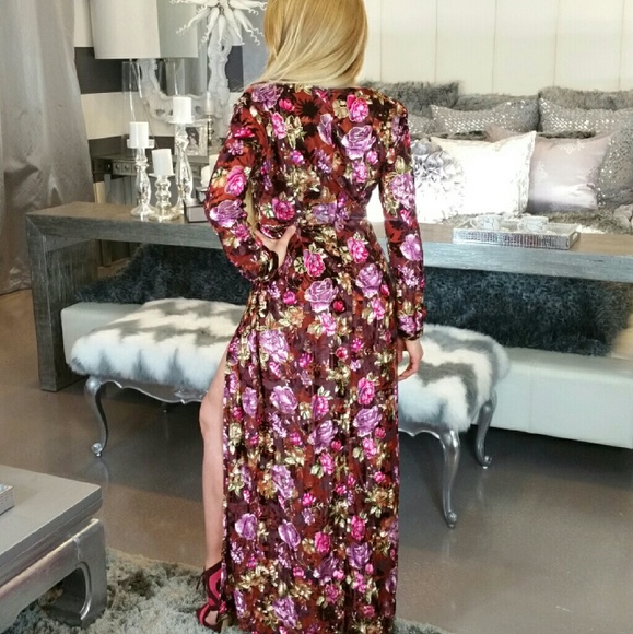 💕LAST ONE 💕VELVET floral print romper NWOT - Picture 3 of 4