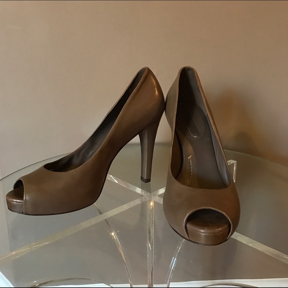 Open toed pumps