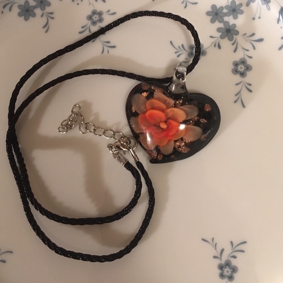 ▪️Buy 1 Get 1▪️ 1 left▪️Glass necklaces. - Picture 2 of 3