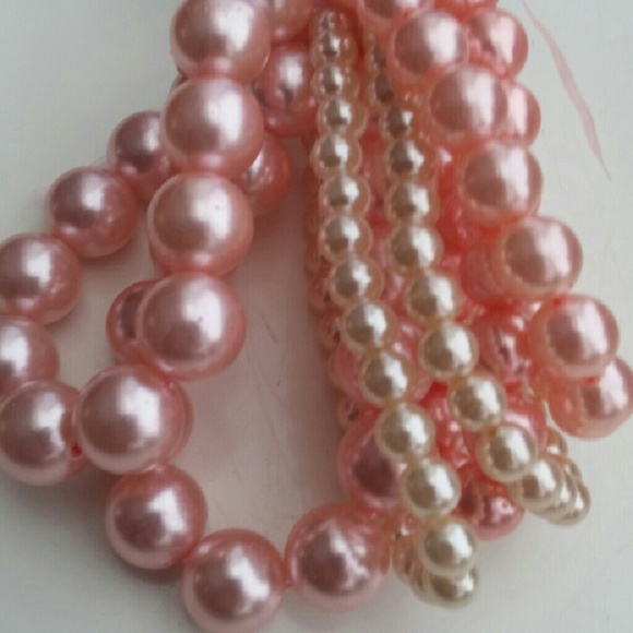 Women's Stretch Beaded Bracelets 6 Bracelets New
