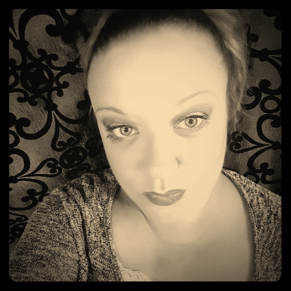 Meet your Posher, Kelly