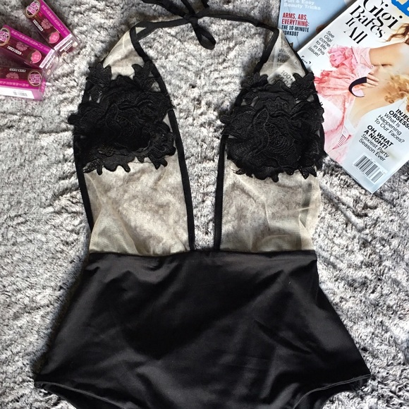 ❌SOLD❌Mesh and lace bodysuit or swimsuit - Picture 2 of 4