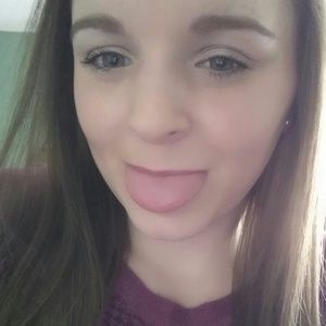 Meet your Posher, Hayley