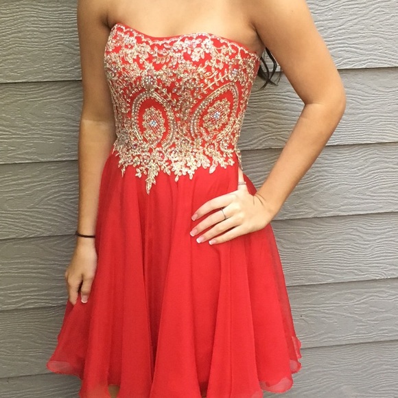 Red Embellished Short Homecoming Dress Size 00
