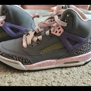 Kids Jordan's! Size 4!