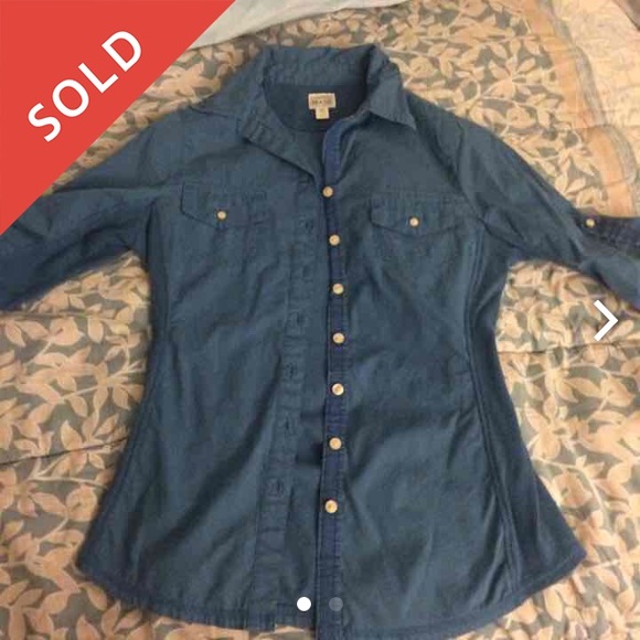 SOLD! Converse long sleeve shirt