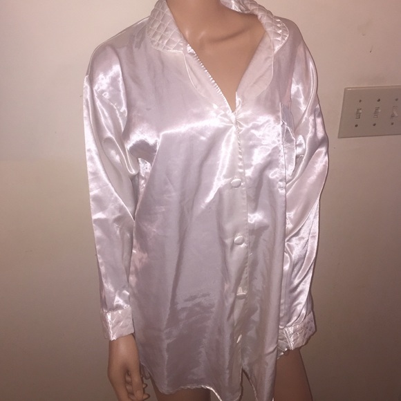 PINK Victoria's Secret Other - Nwot Victoria Secrets satin sleep shirt
