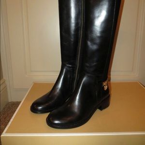 BRAND NEW: MICHAEL KORS BLACK BOOTS