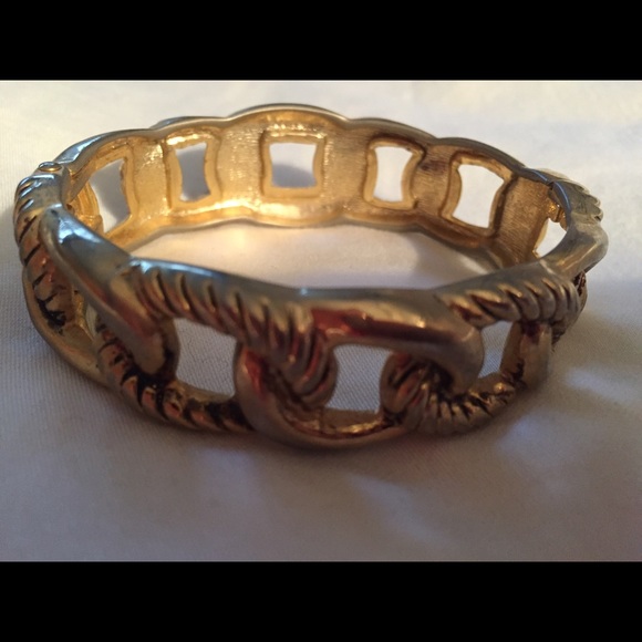 Bangle bracelet with side open