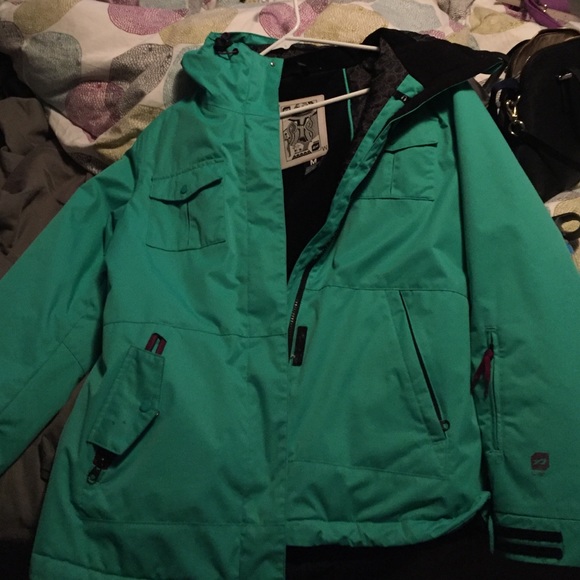 Women's ORAGE size medium snow jacket - Picture 1 of 1