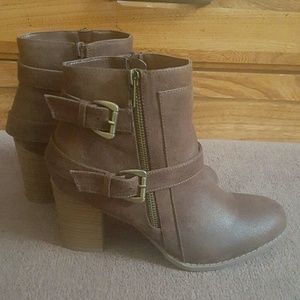 Cute Brown fall bootie!
