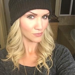 Meet your Posher, Cortney