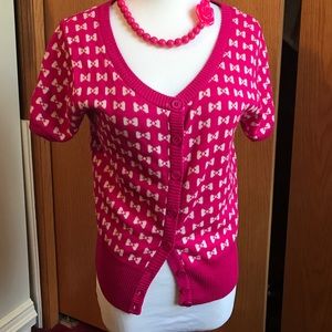 Hot Pink Shrug with white Bows, size L, scoop neck