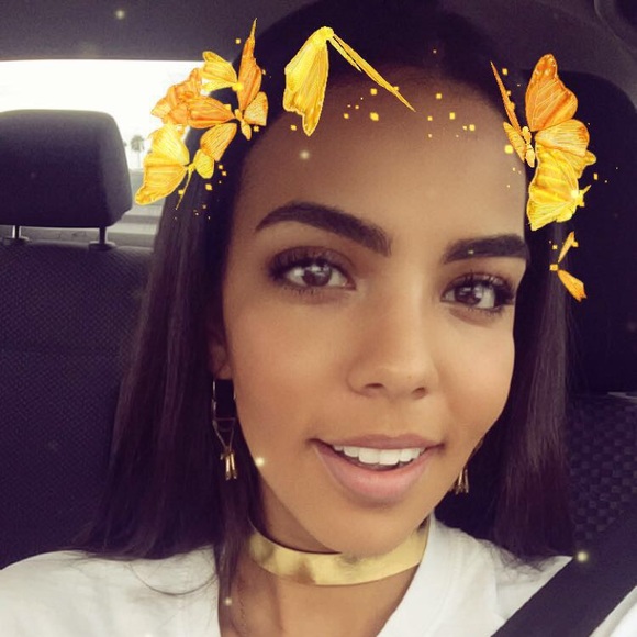 Meet your Posher, Beatriz