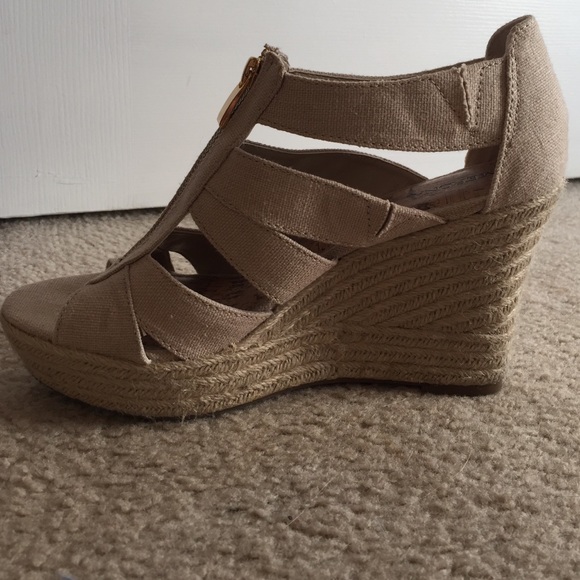 Wedges - Picture 1 of 4