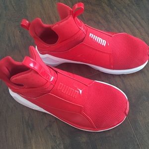 Kylie nwt sneakers