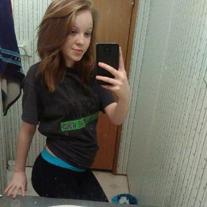 Meet your Posher, Courtney