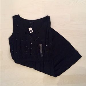 Black sleeveless GAP dress