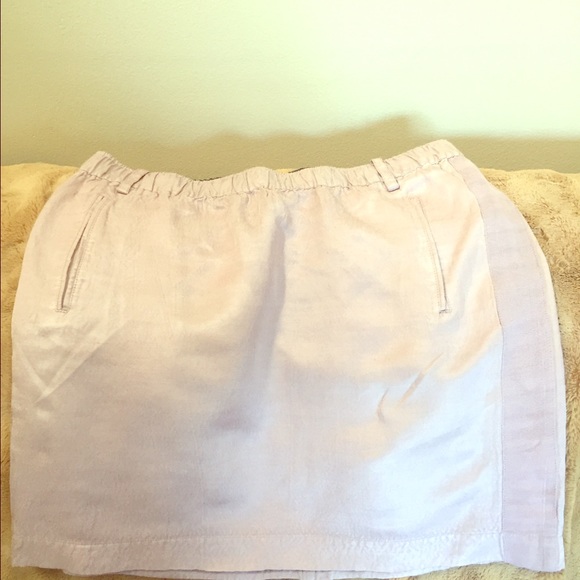 Stylish pink skirt. ❤️