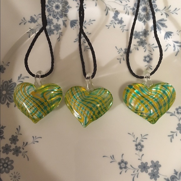Murano Glass Heart Necklaces. - Picture 3 of 3