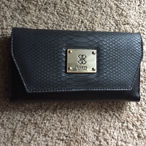 SALE! Guess wallet