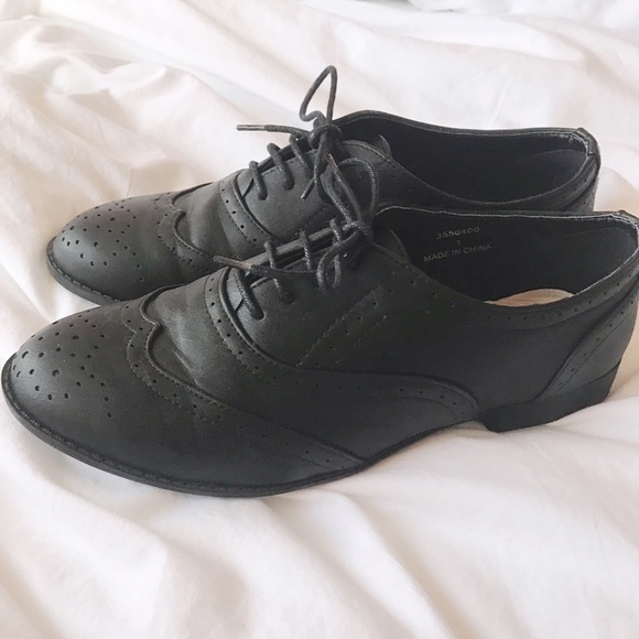 Black Brogues /Loafers