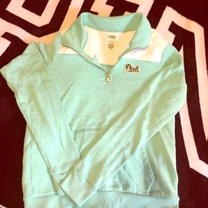 VS Pink half zip XS