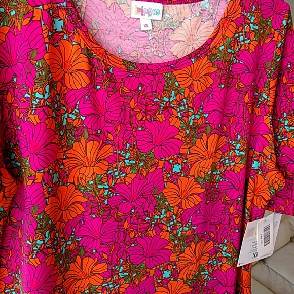 Beautiful Lularoe XL Julia!
