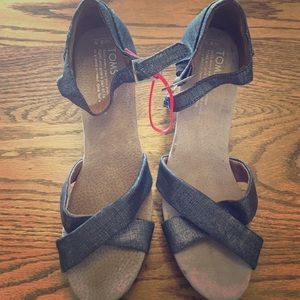 Toms Wedges