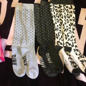 VS Pink knee high sock pack