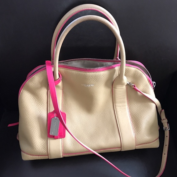 Coach Shoulder bag