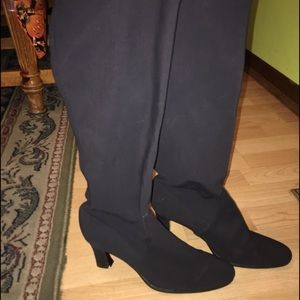 Size 8.5 women's knee high boots