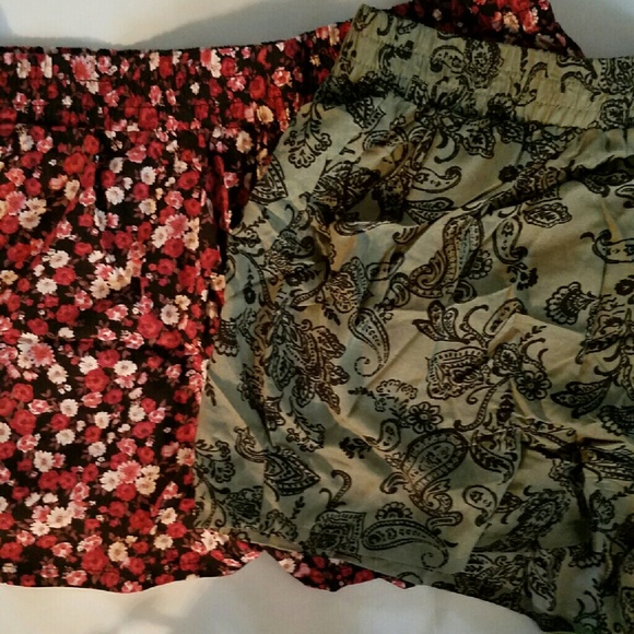 Forever 21 Pants - NWT SHORTS BUNDLE !🎄