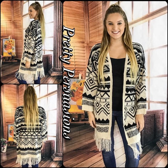 ❤️ SEE NEW LISTING ❤️ Geometric Fringe Hem Long Cardigan - Picture 4 of 4