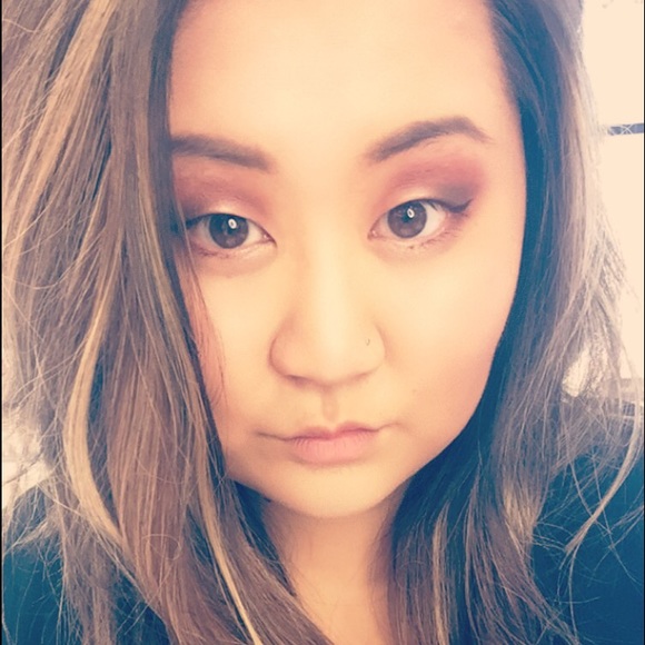 Meet your Posher, Maddie