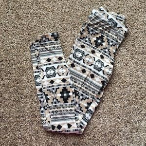 MAURICES SUPER SOFT LEGGINGS