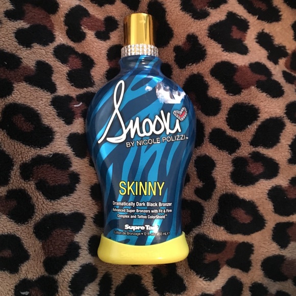 SALE‼️ SNOOKI by Nicole polizzi, tanning lotion.