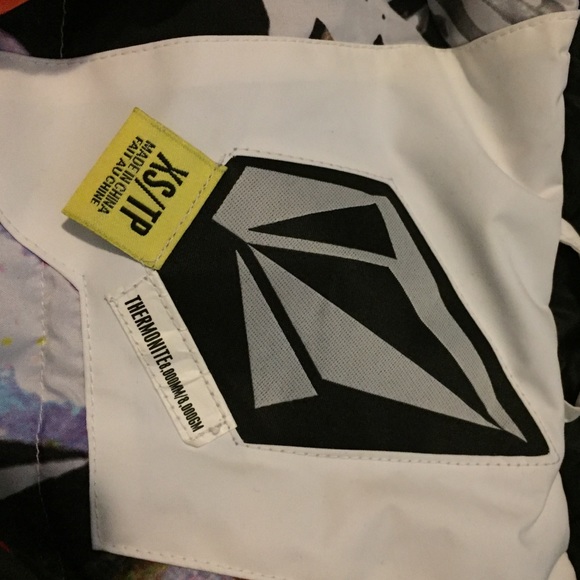 Volcom ski jacket - Picture 2 of 2